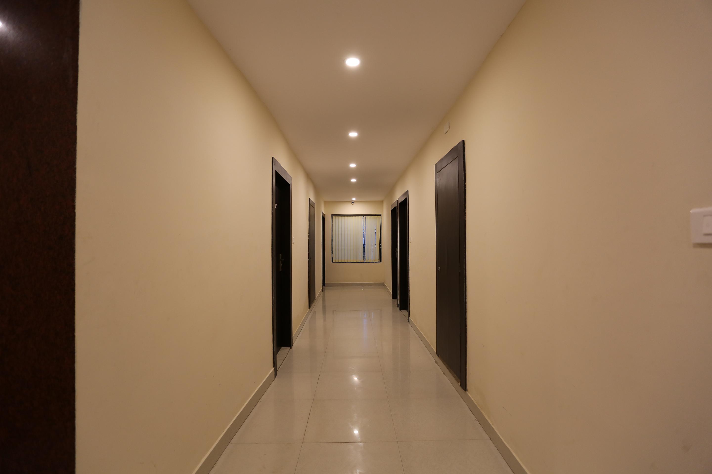 Hotel Railview Бхубанешвар Екстер'єр фото